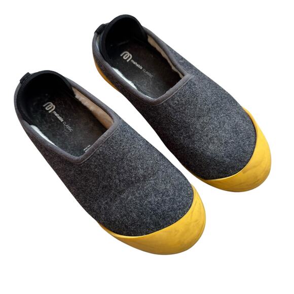 MAHABIS Classic Slip on Shoes with Yellow & Blue Bottoms Size EU 40/9 - Picture 1 of 8
